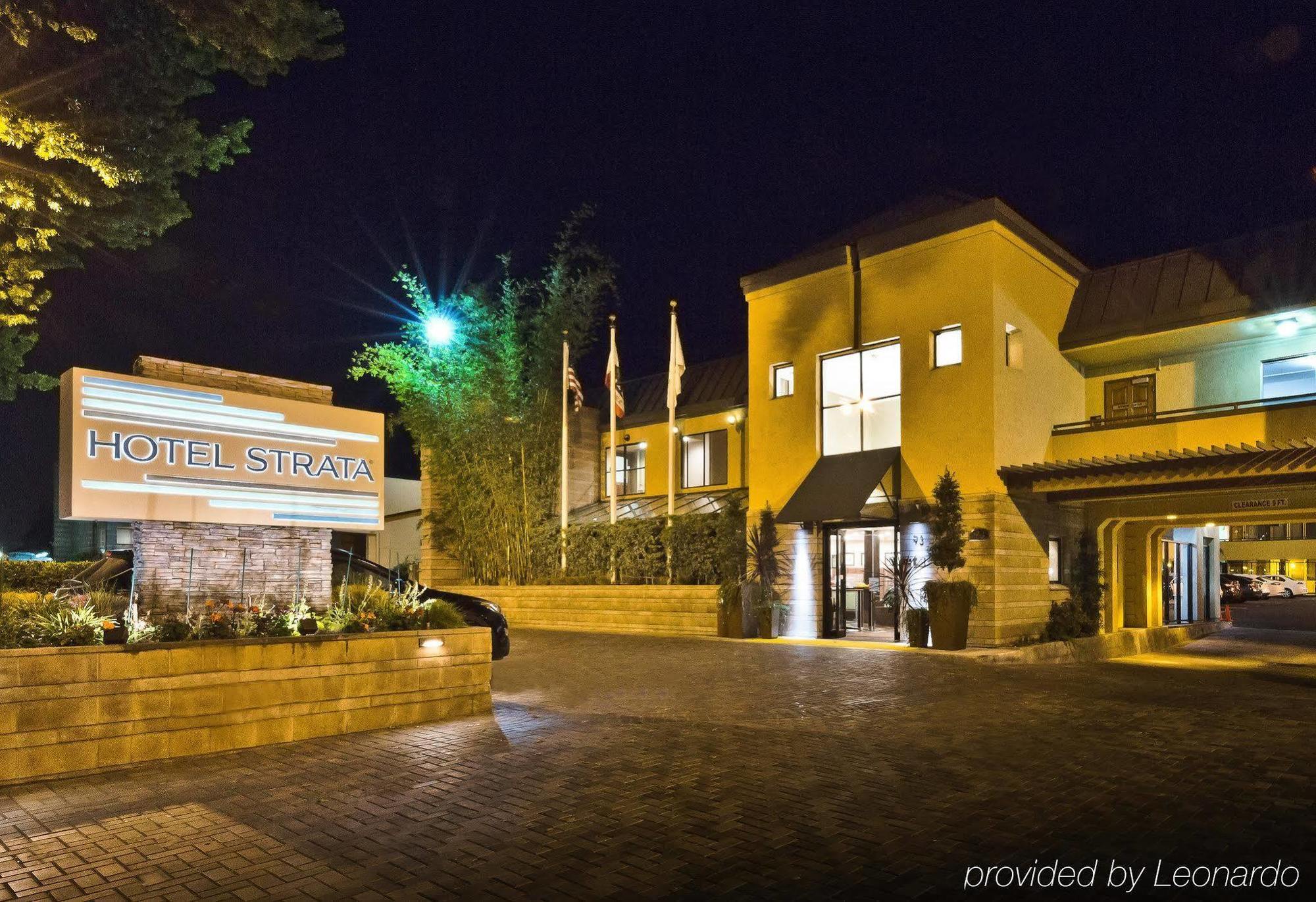 Hotel Strata Mountain View Zewnętrze zdjęcie